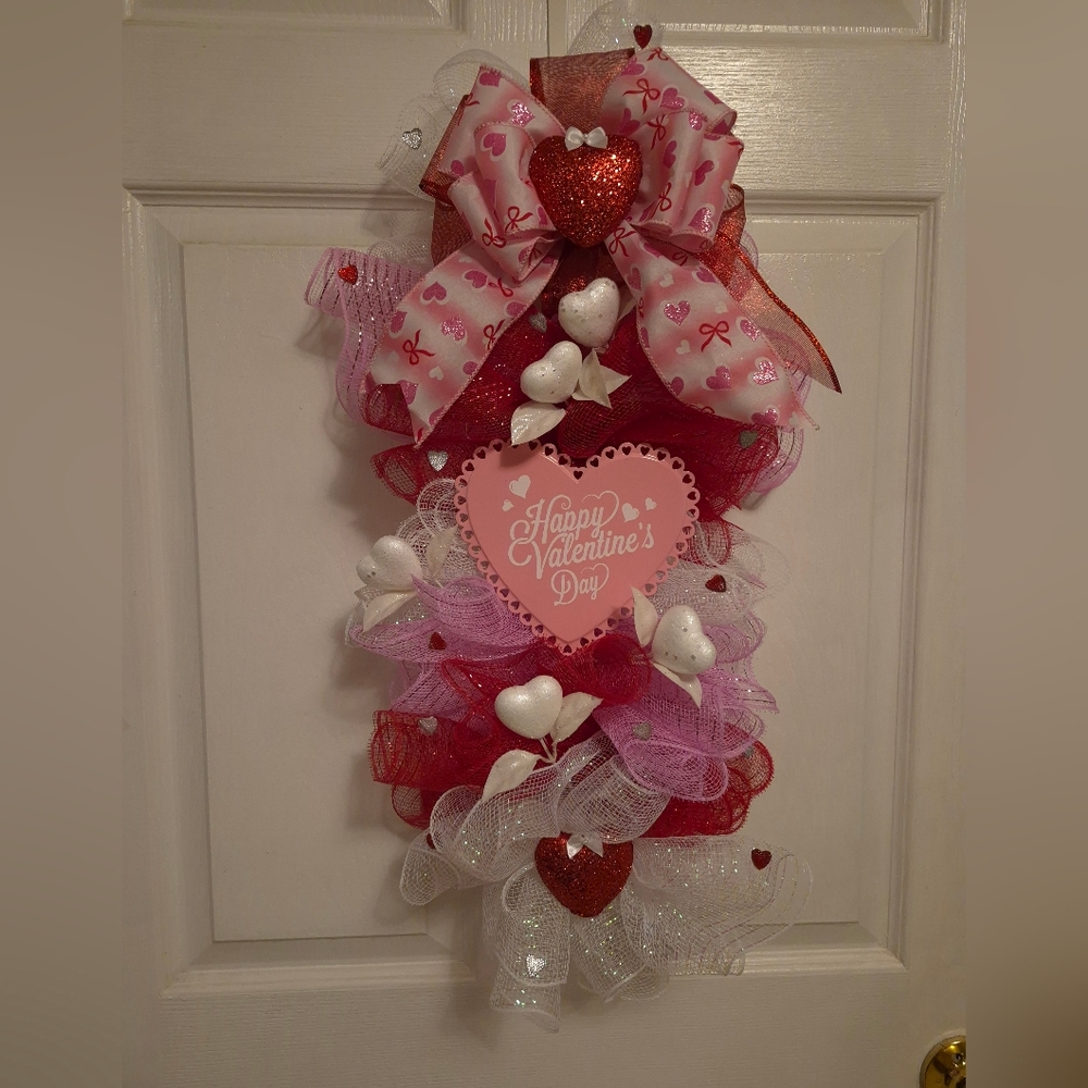 Valentine Wreath Swag with Glitter Hearts and Bows, Door Decoration